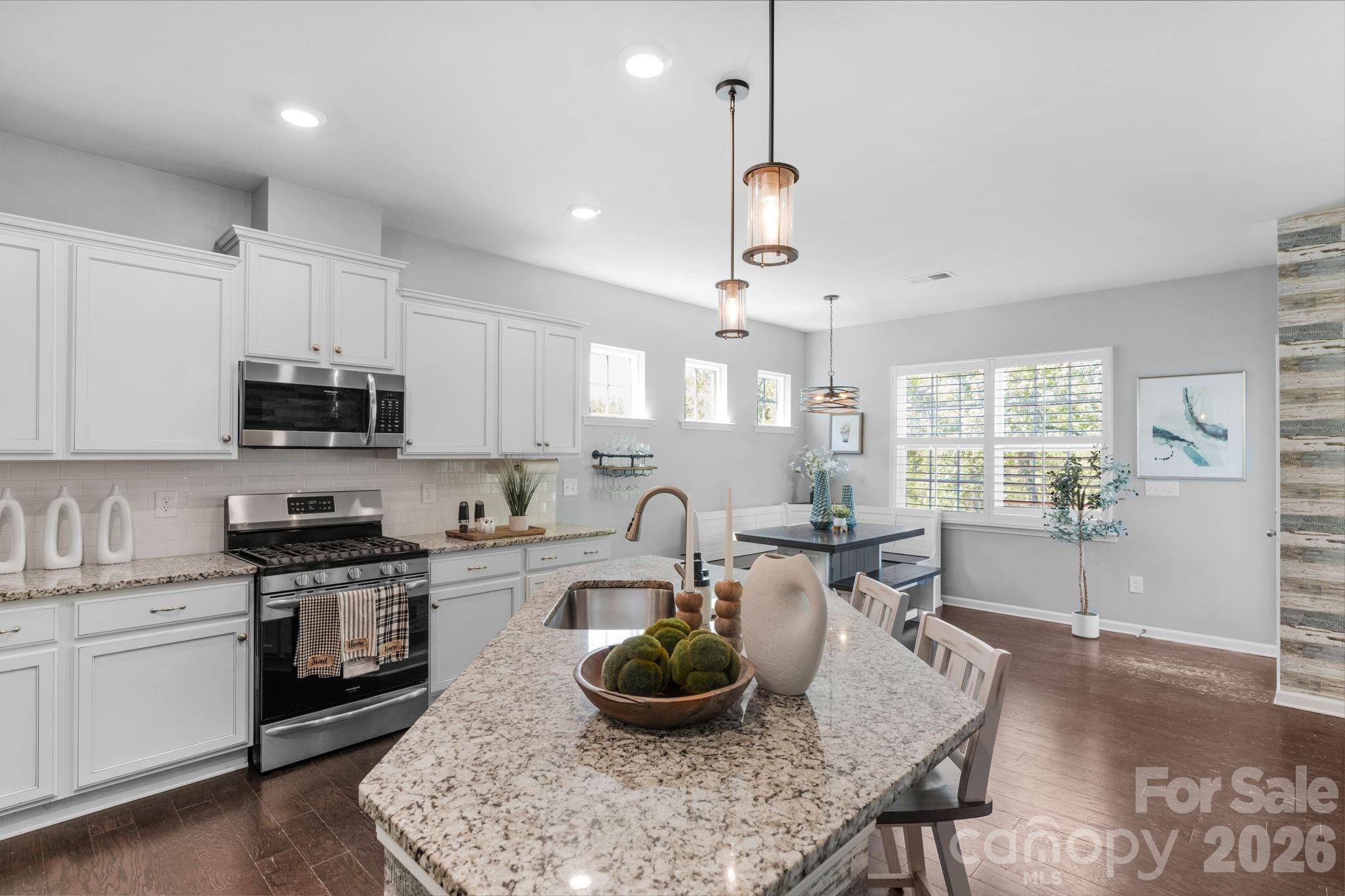 5000 Lily Pond Circle Property Photo 17