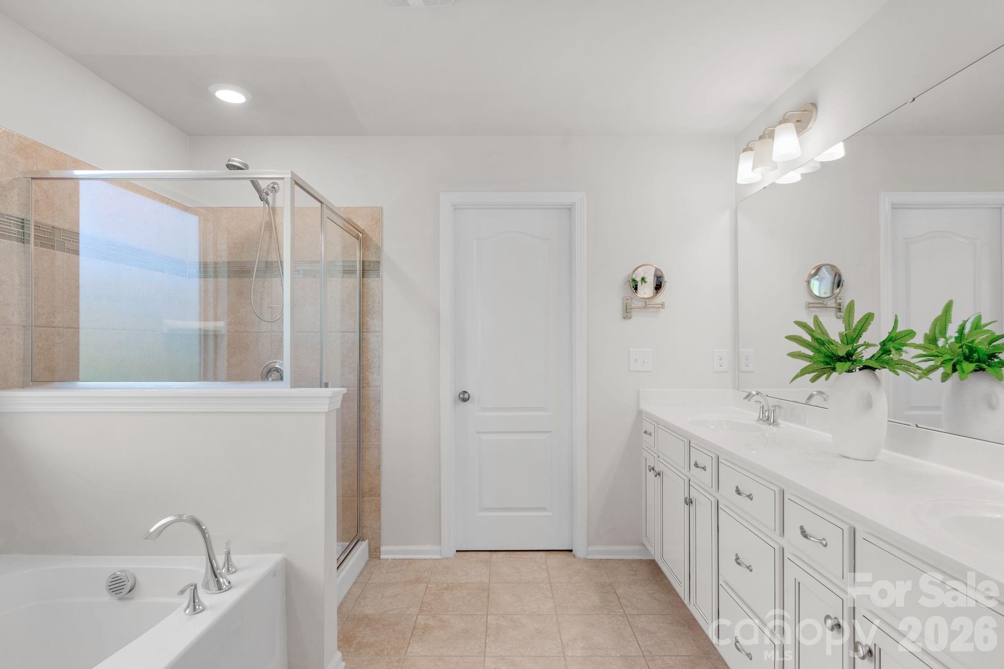 5000 Lily Pond Circle Property Photo 26