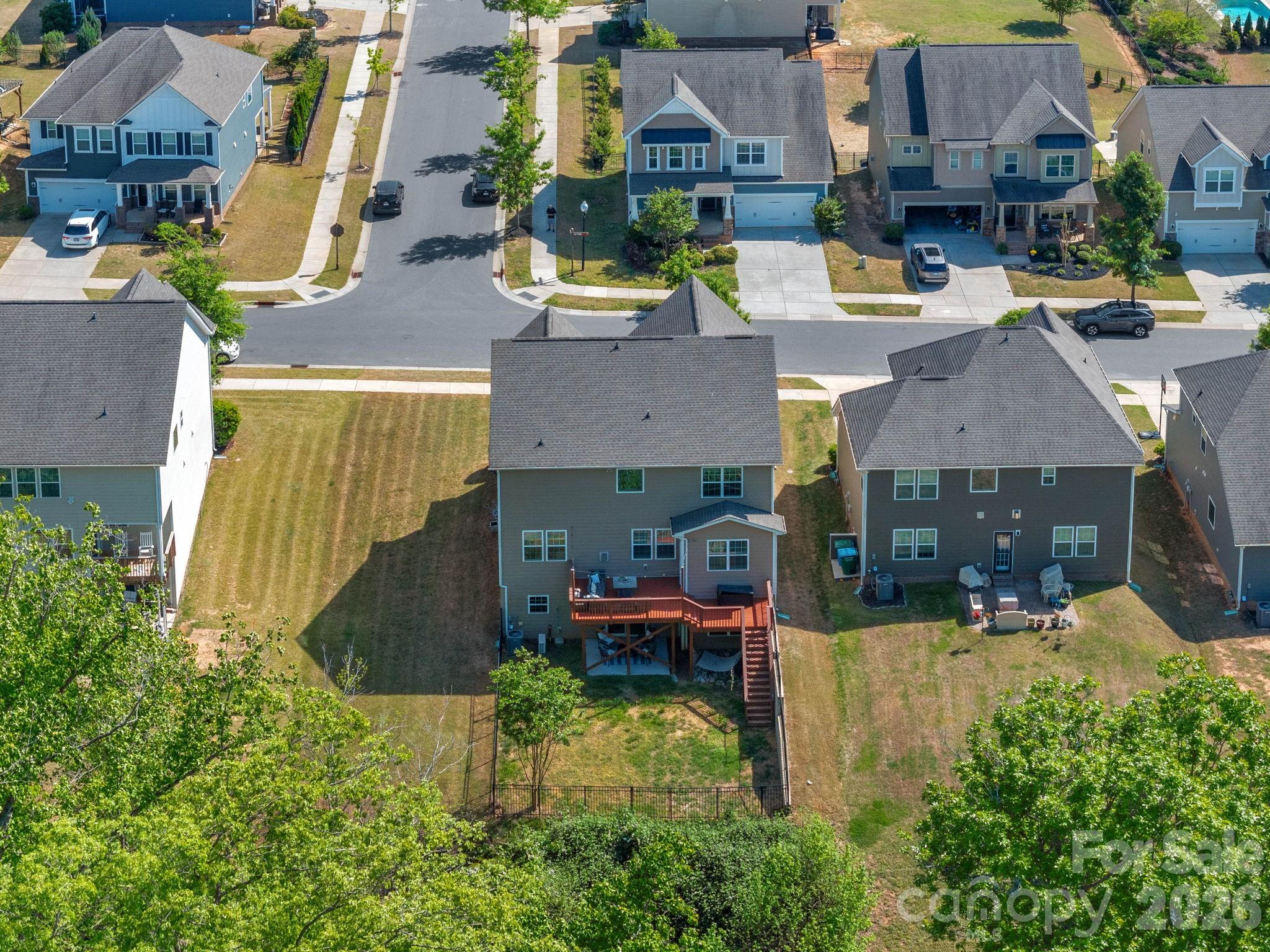 5000 Lily Pond Circle Property Photo 40