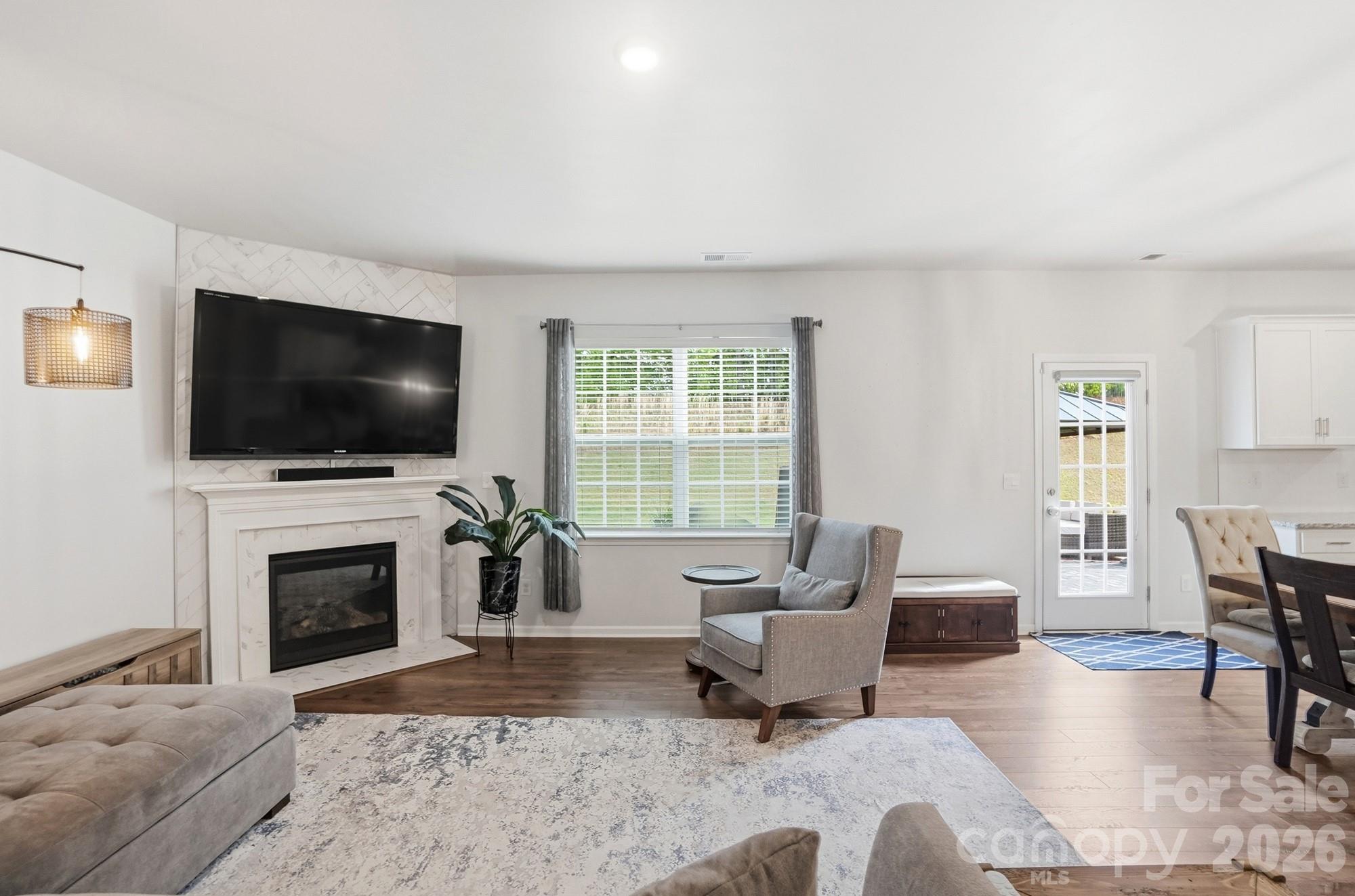 116 Timbergreen Court Property Photo 8
