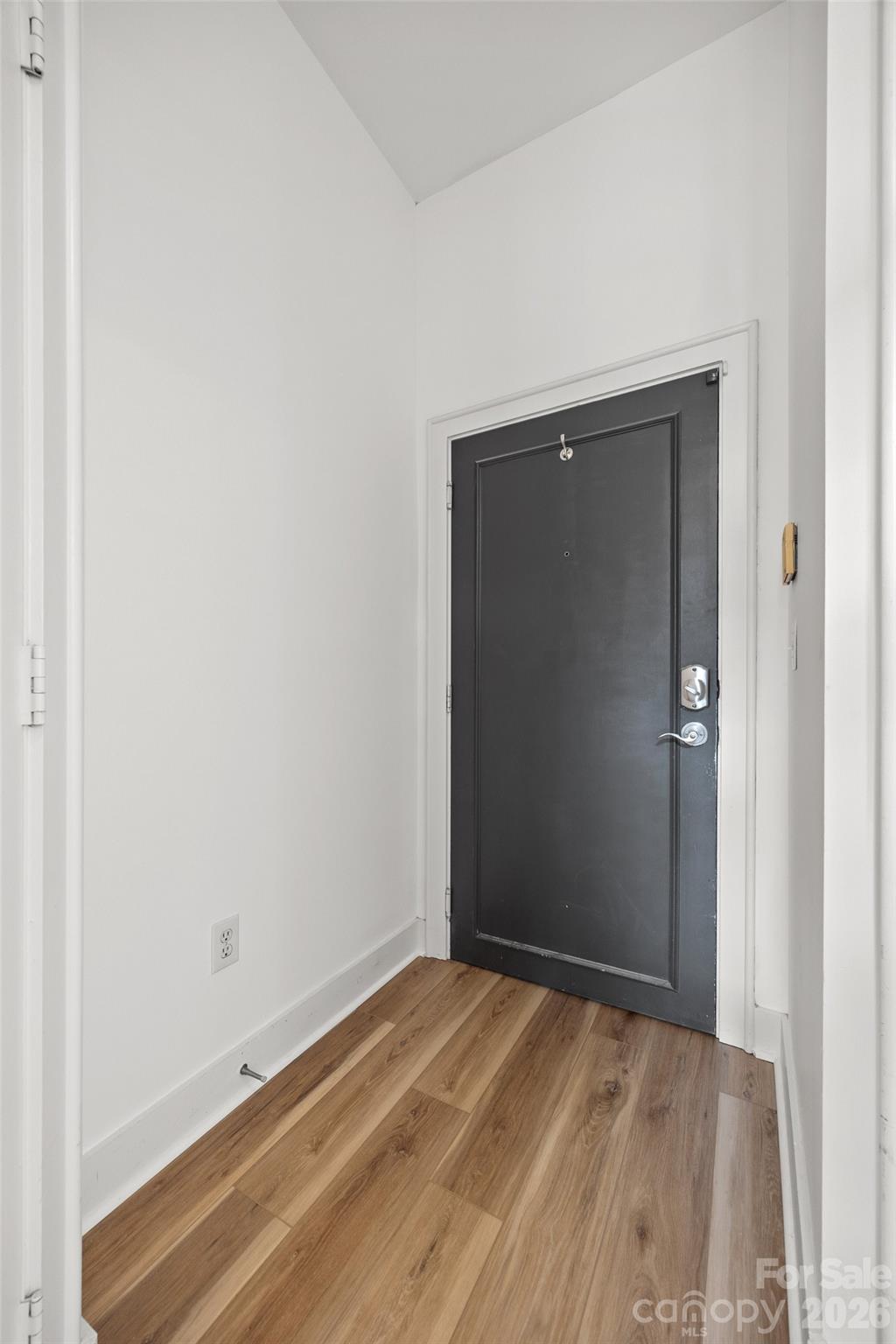 115 E Park Avenue 423 Property Photo 11