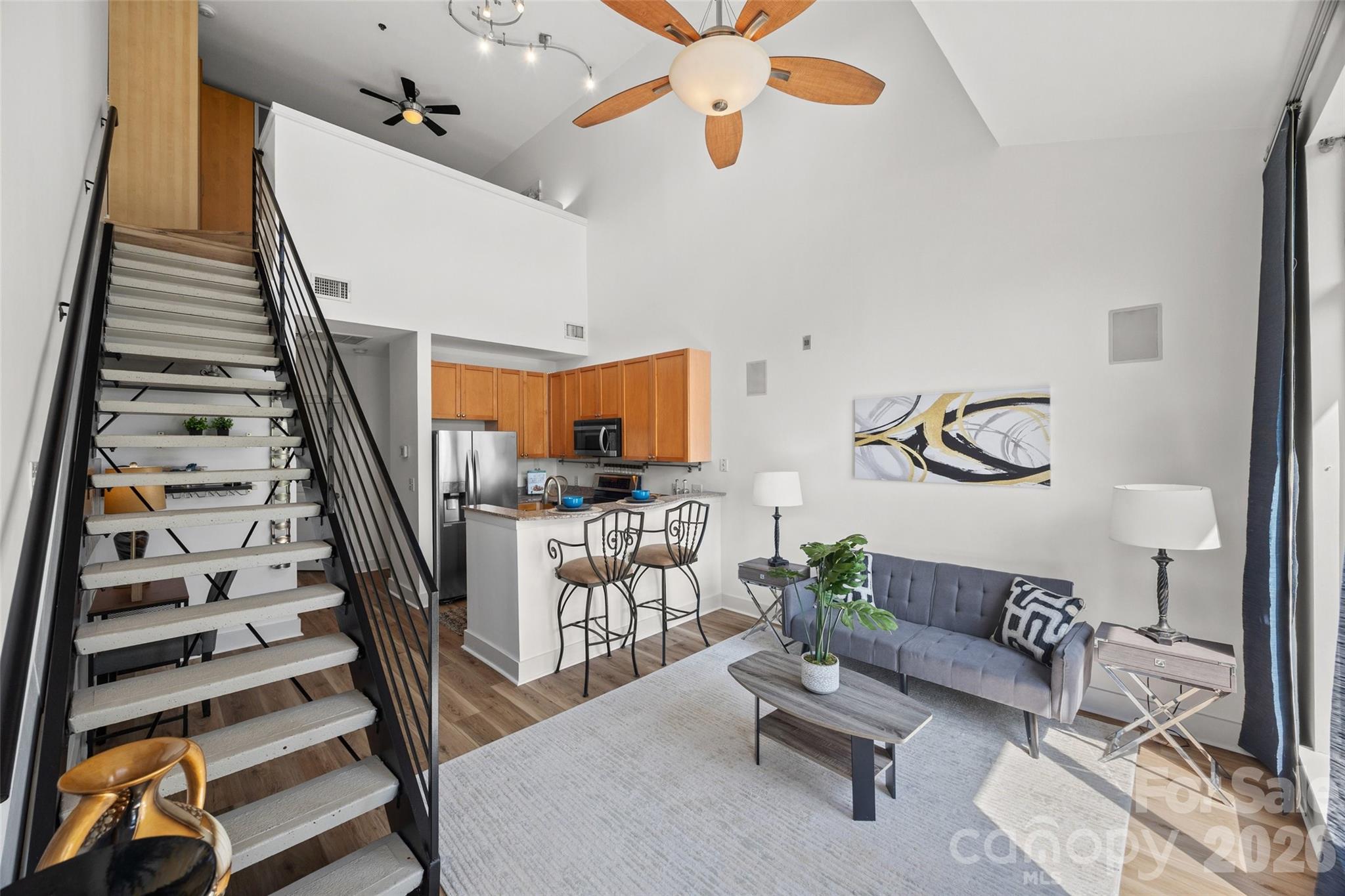 115 E Park Avenue 423 Property Photo 14