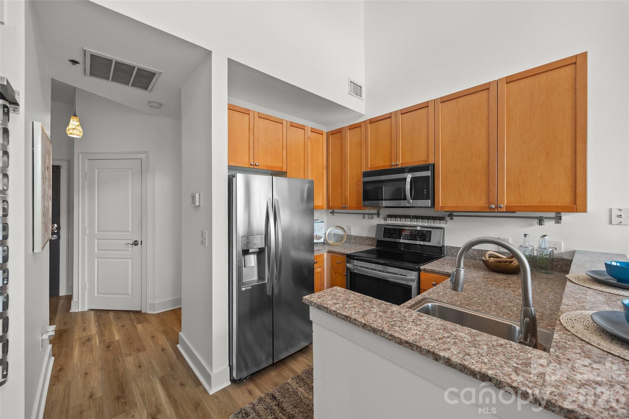 115 E Park Avenue 423 Property Photo 17