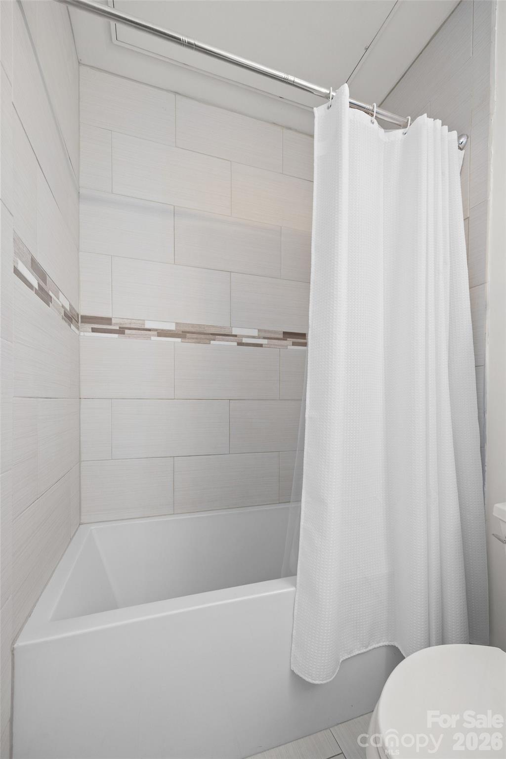 115 E Park Avenue 423 Property Photo 30