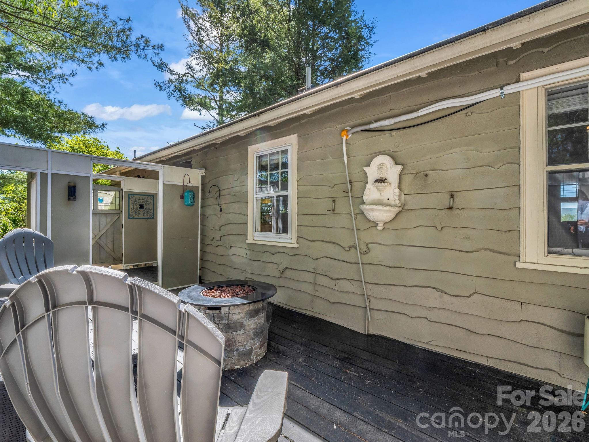 110 Chariton Avenue Property Photo 13