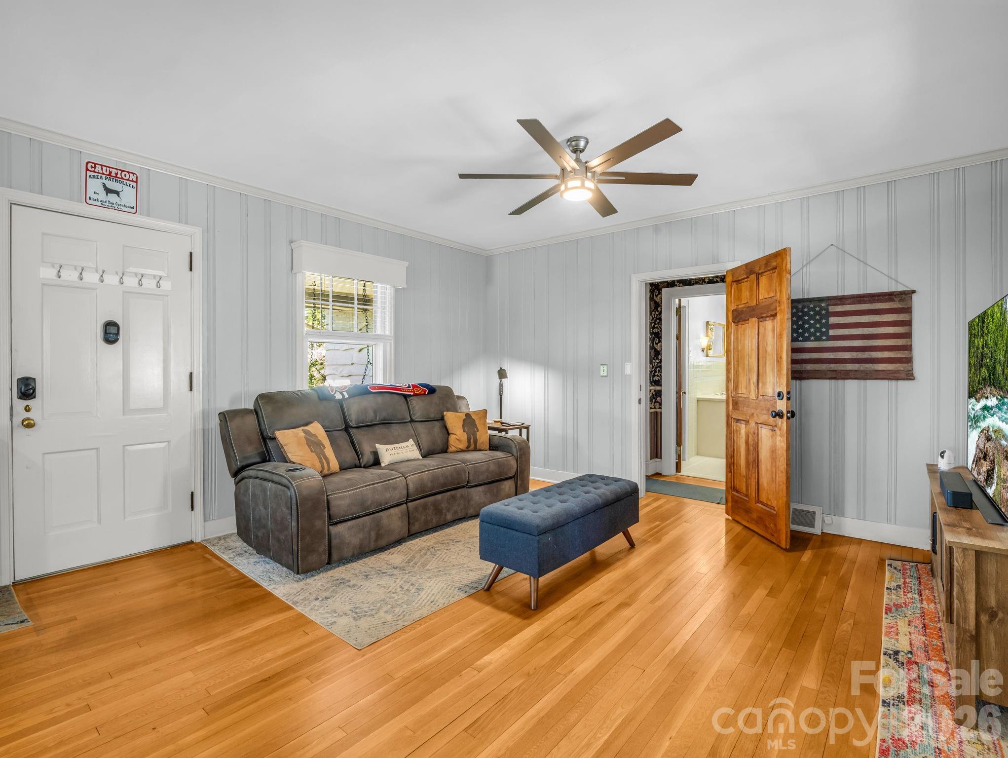 110 Chariton Avenue Property Photo 17
