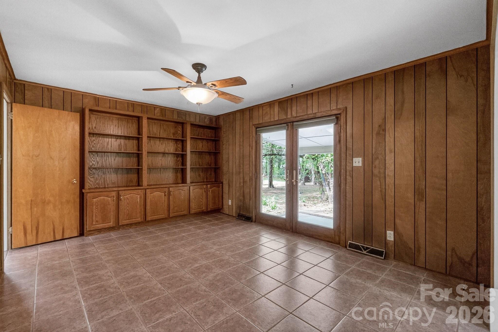 710 Twin Oaks Road Property Photo 15