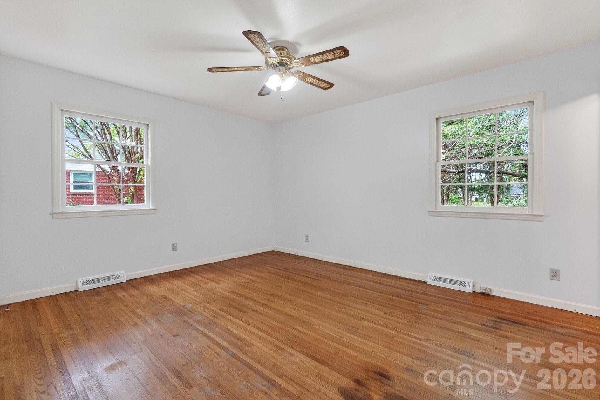 710 Twin Oaks Road Property Photo 19