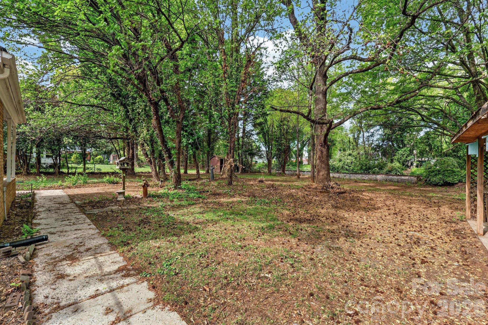710 Twin Oaks Road Property Photo 29