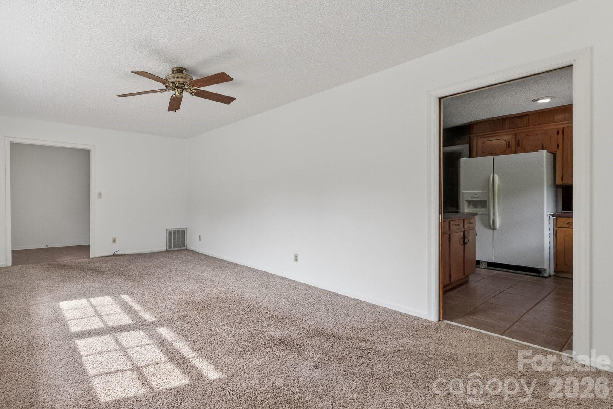 710 Twin Oaks Road Property Photo 33