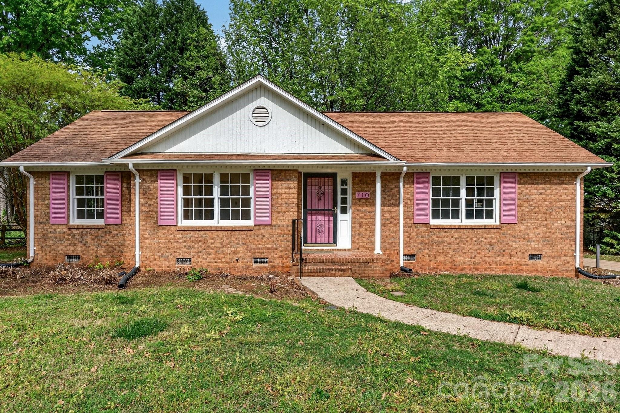 710 Twin Oaks Road Property Photo 37