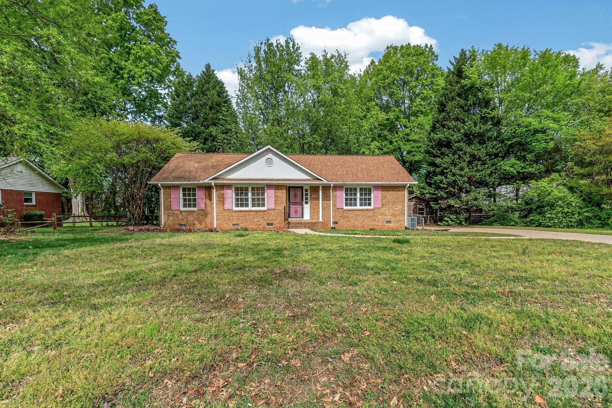 710 Twin Oaks Road Property Photo 38