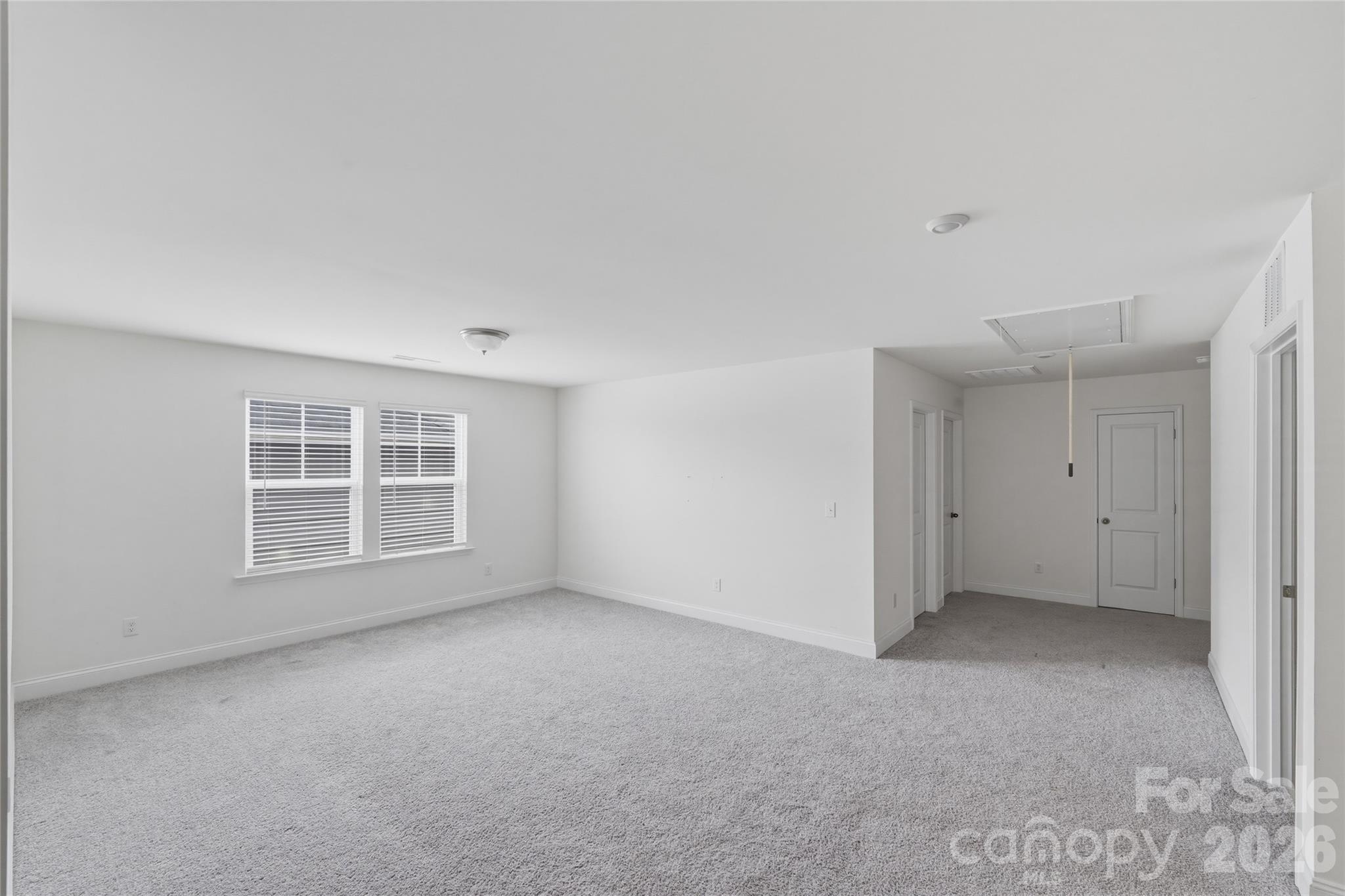 284 Supernova Drive Property Photo 5