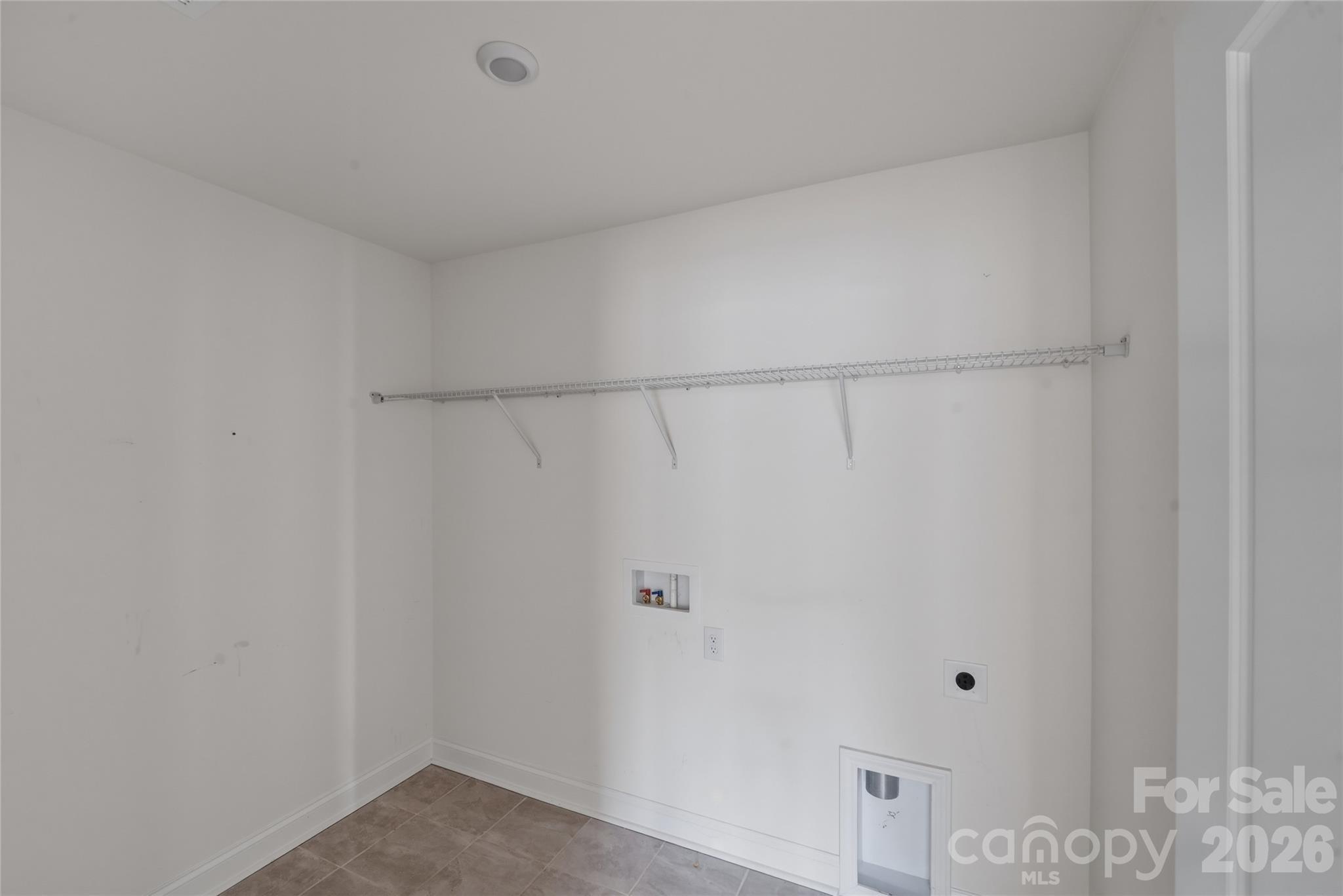 284 Supernova Drive Property Photo 32