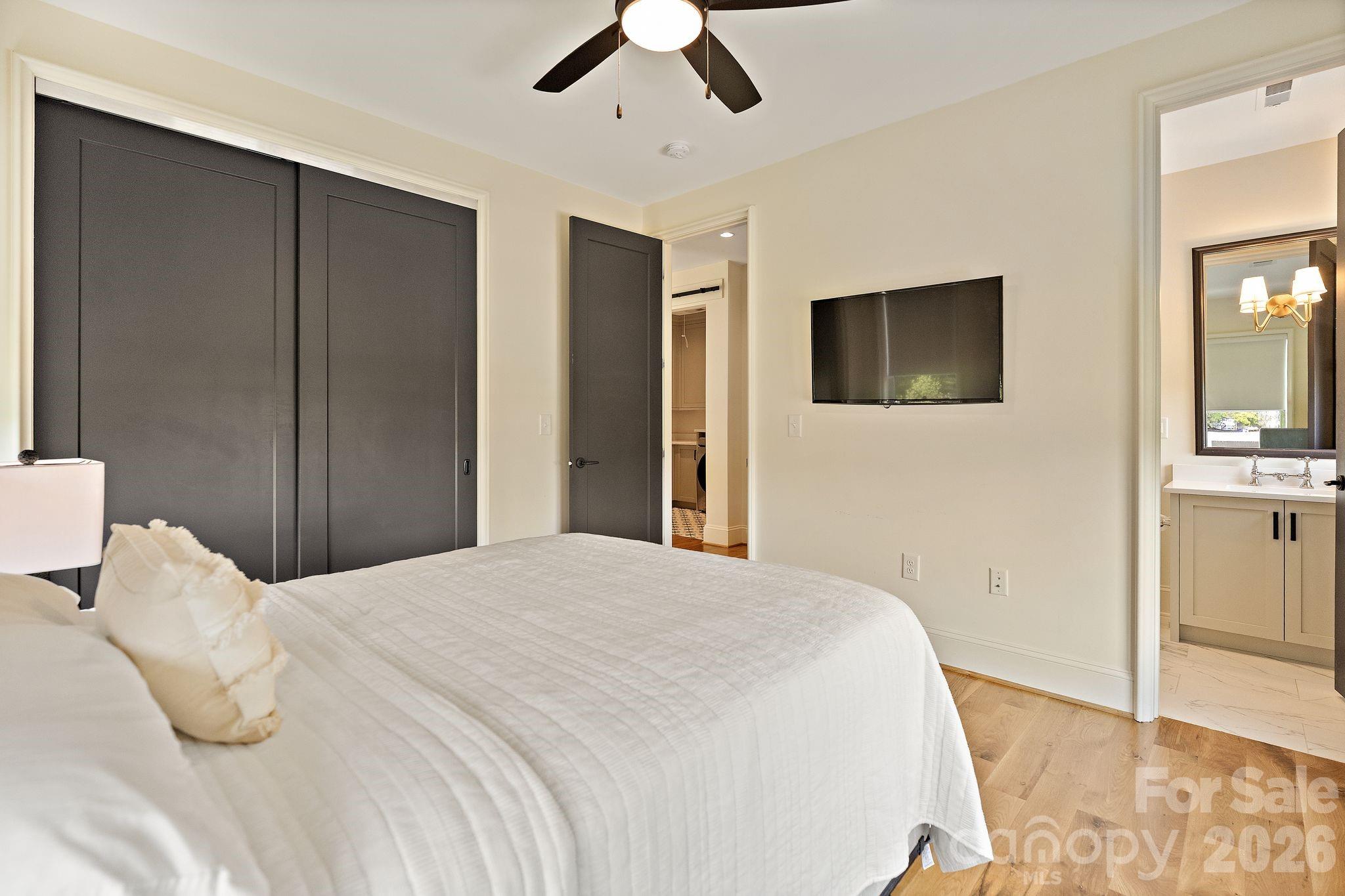 2652 Chesterfield Avenue Property Photo 25