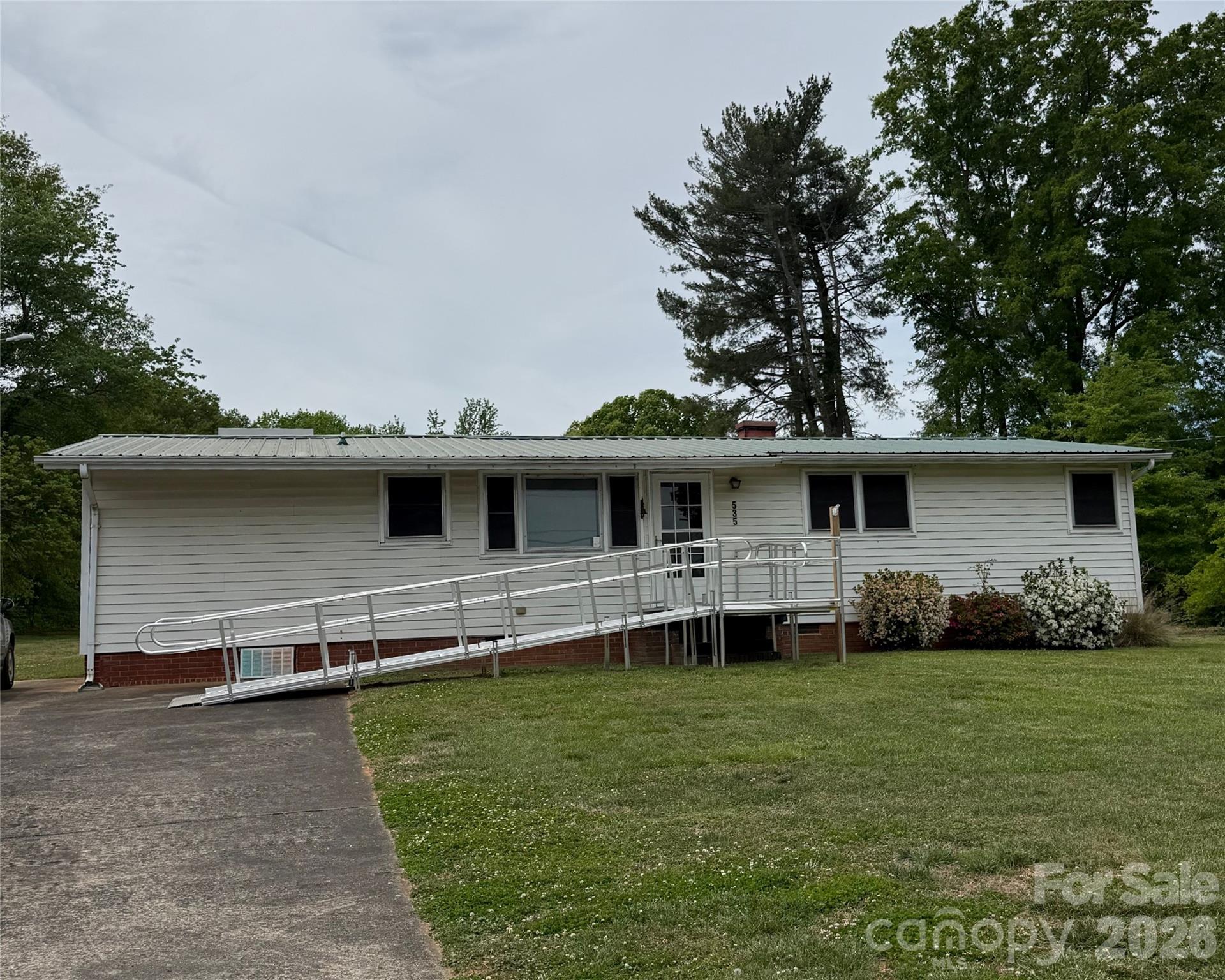 535 Plato Lee Road Property Photo 1