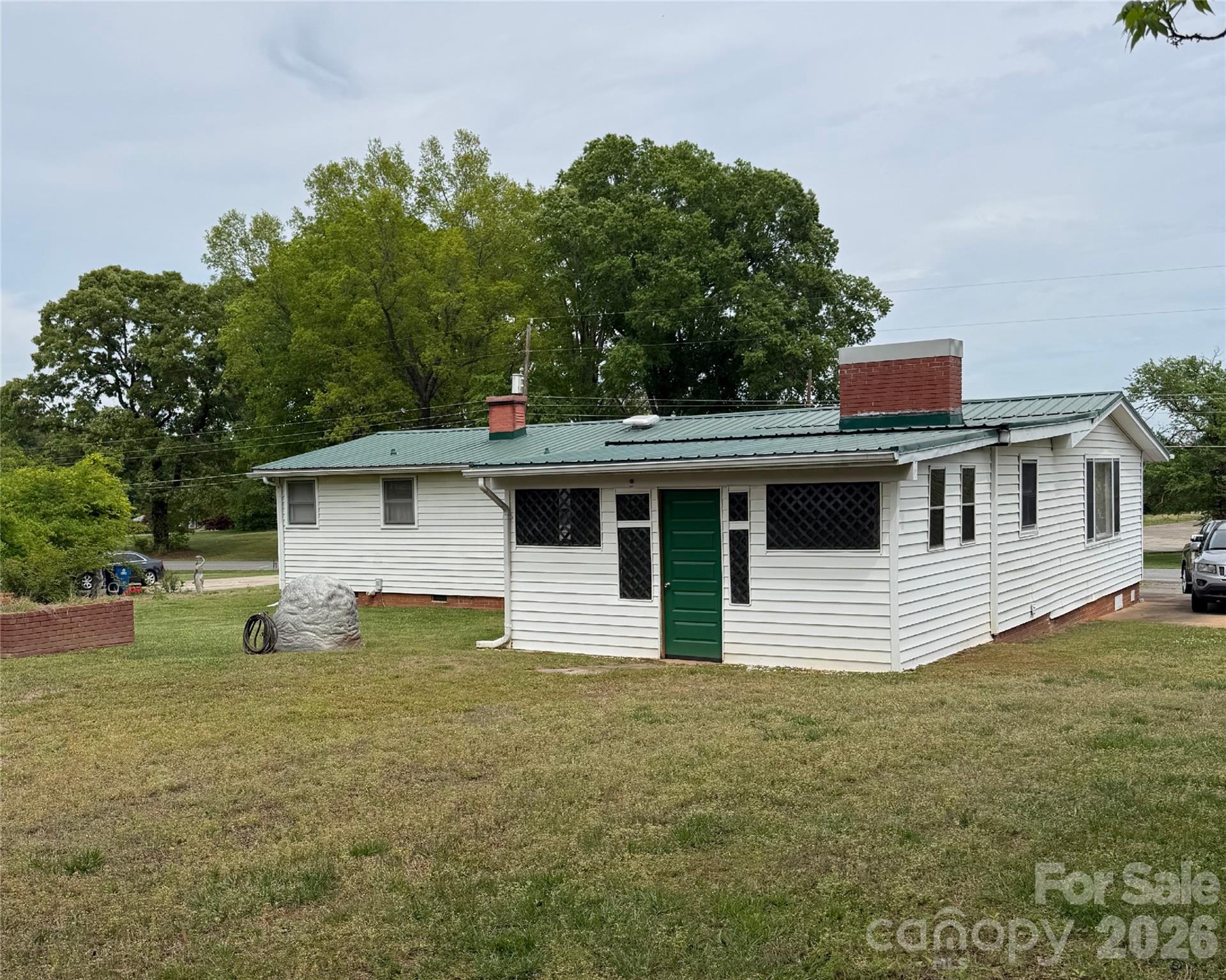 535 Plato Lee Road Property Photo 2