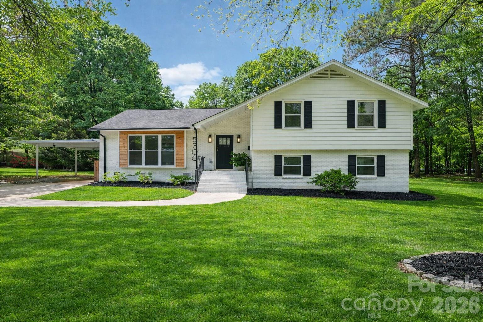 5300 Cheval Place Property Photo 1