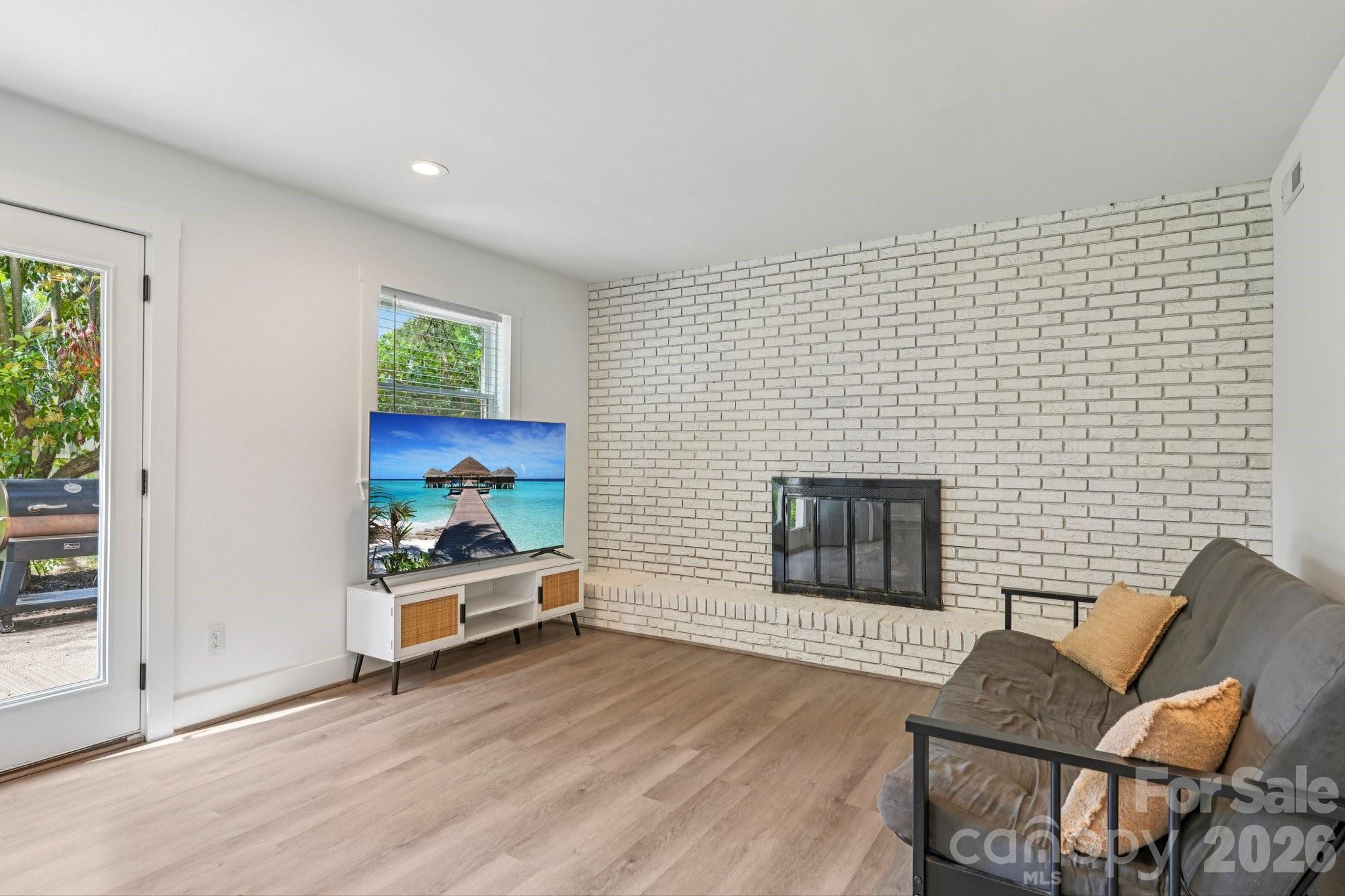 5300 Cheval Place Property Photo 18