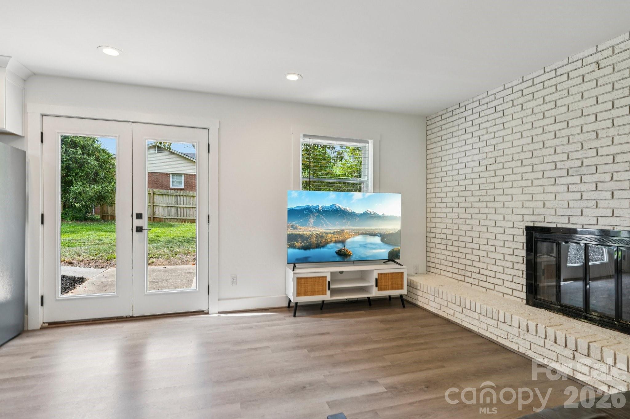 5300 Cheval Place Property Photo 19
