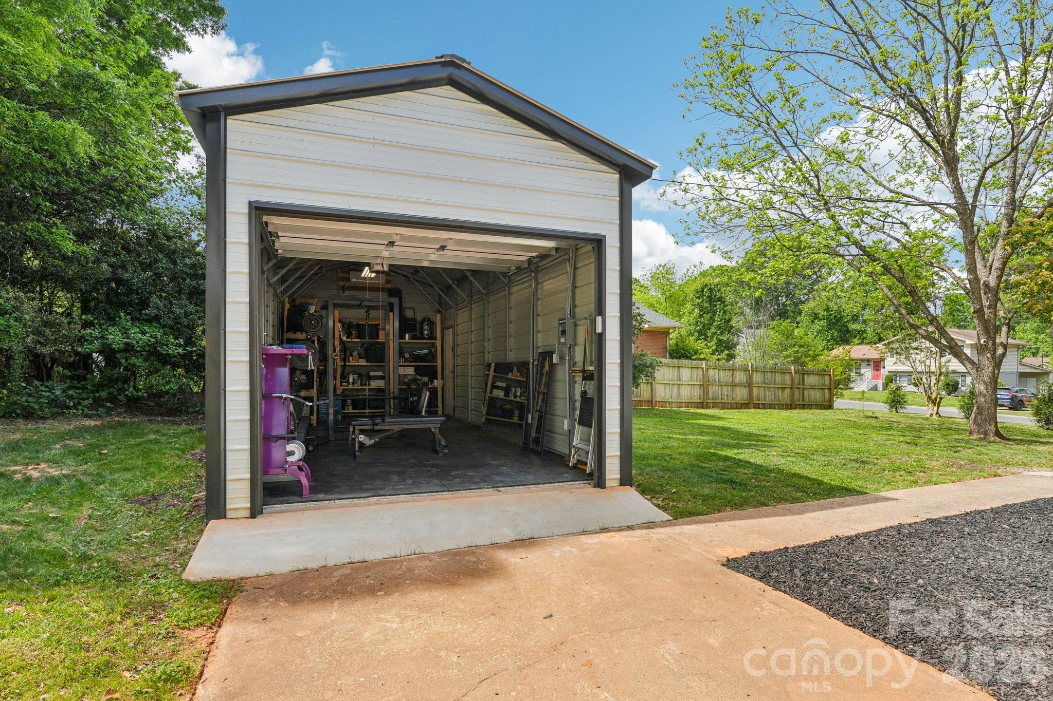 5300 Cheval Place Property Photo 29