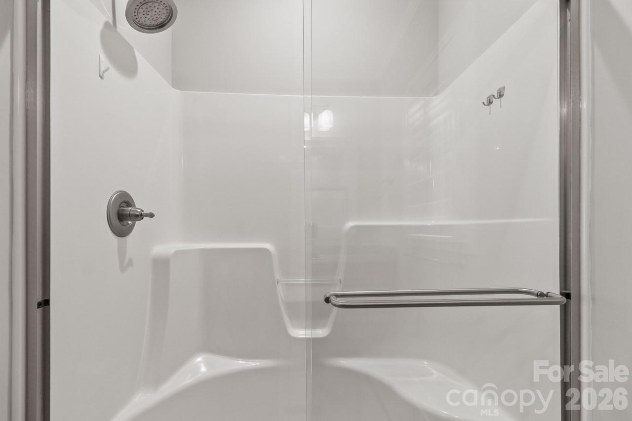 2411 Carriage Lane Property Photo 18