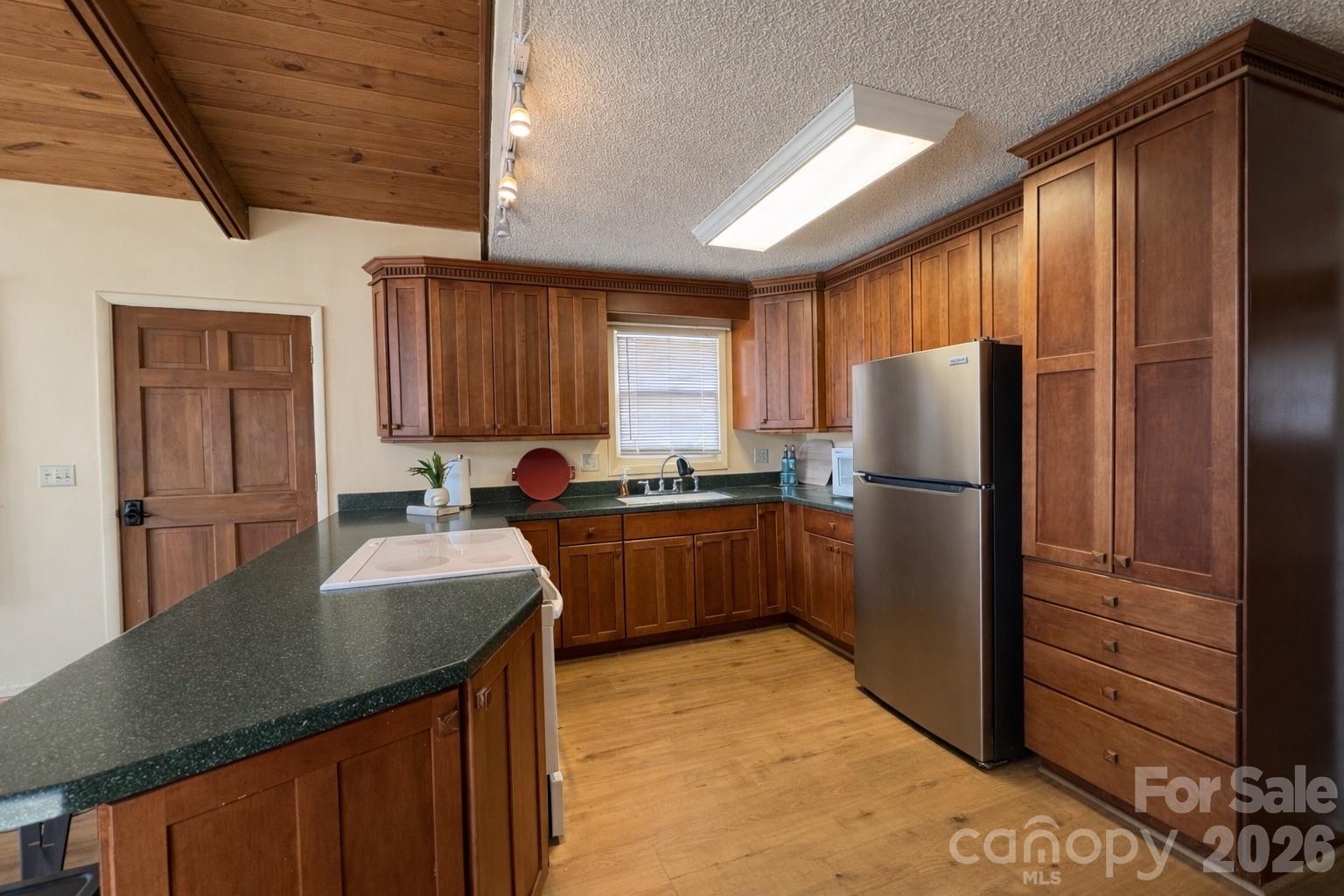 1511 Water Wheel Cove Property Photo 9