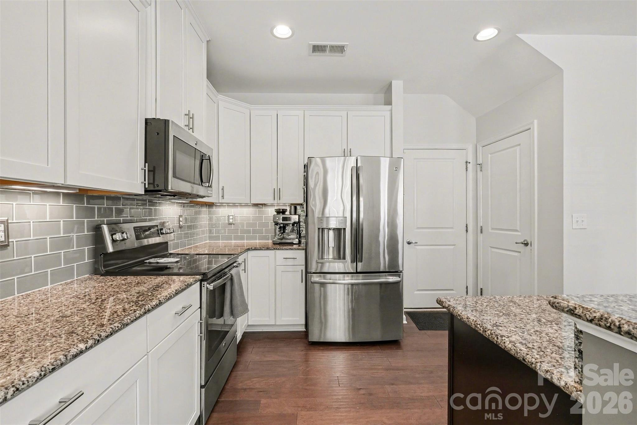 2459 Alyssa Lane Property Photo 13