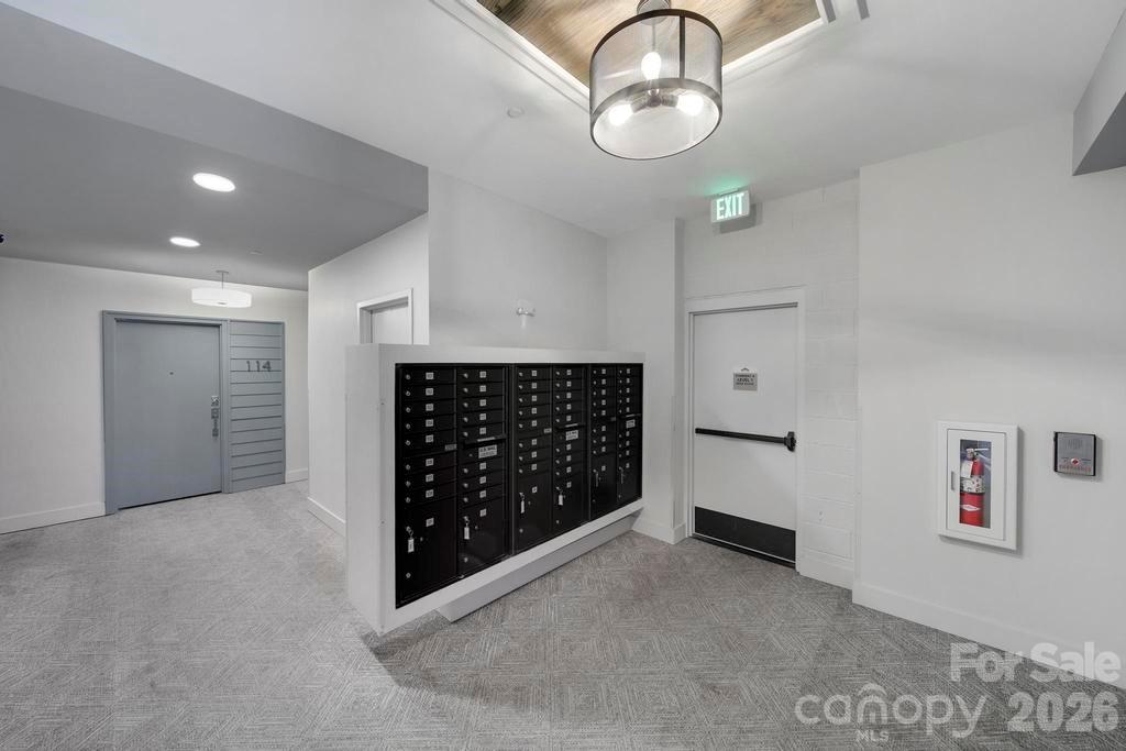 2401 Euclid Avenue 301 Property Photo 24