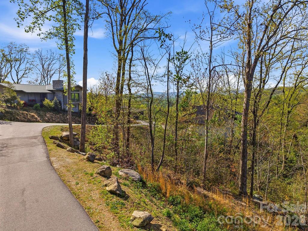 325 Curtain Bluff W9 Property Photo 3