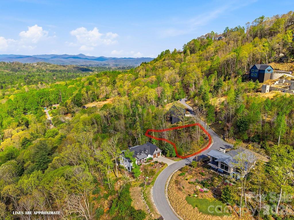 325 Curtain Bluff W9 Property Photo 12