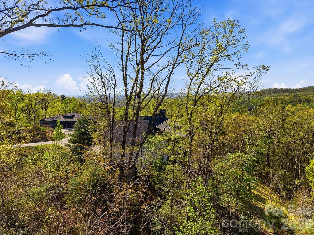 325 Curtain Bluff W9 Property Photo 16