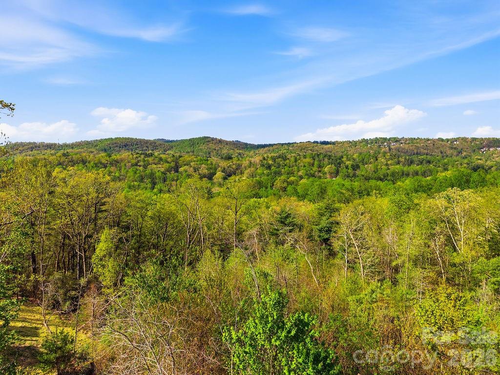 325 Curtain Bluff W9 Property Photo 17
