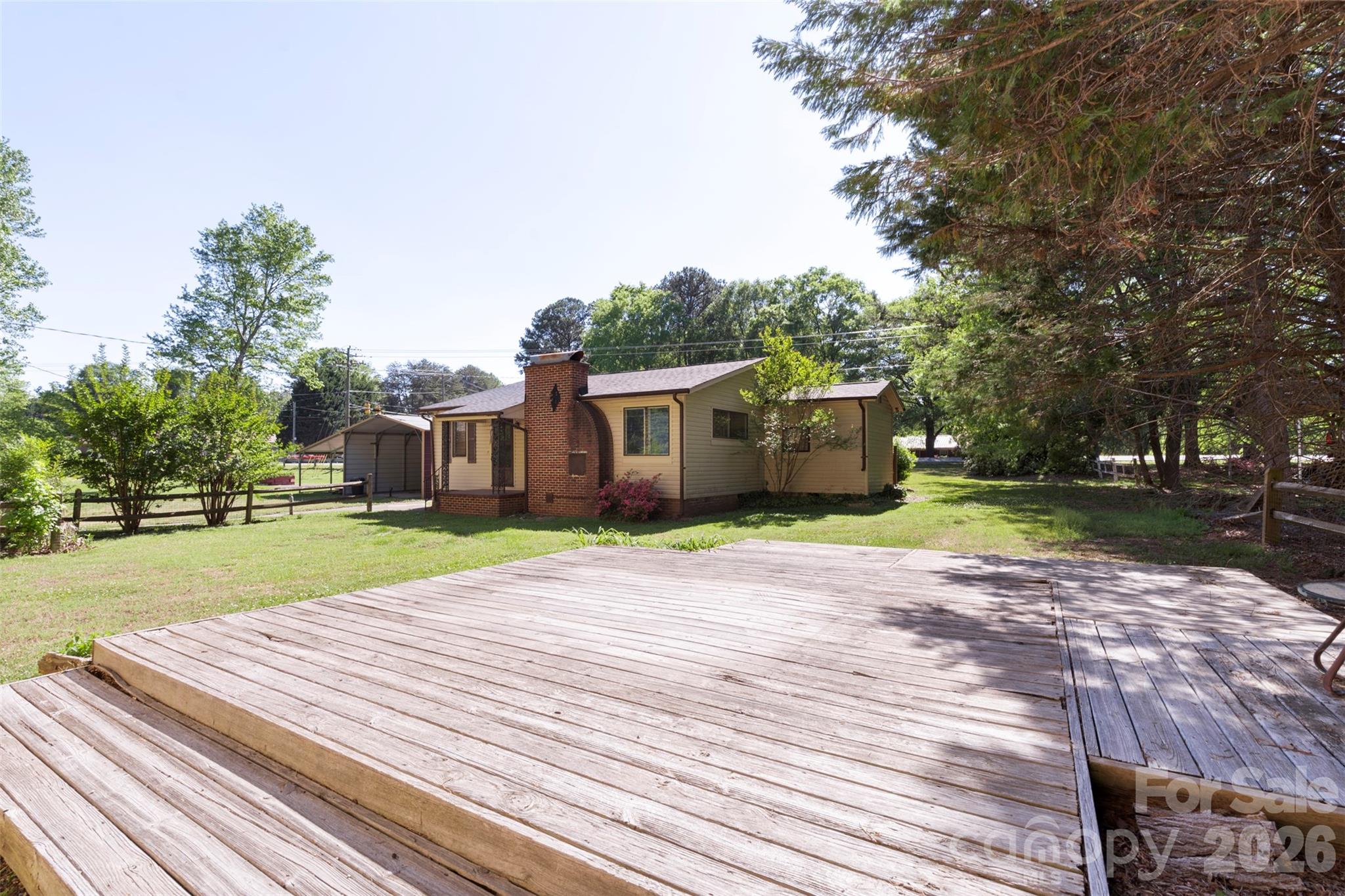 5208 Hickory Grove Road Property Photo 4