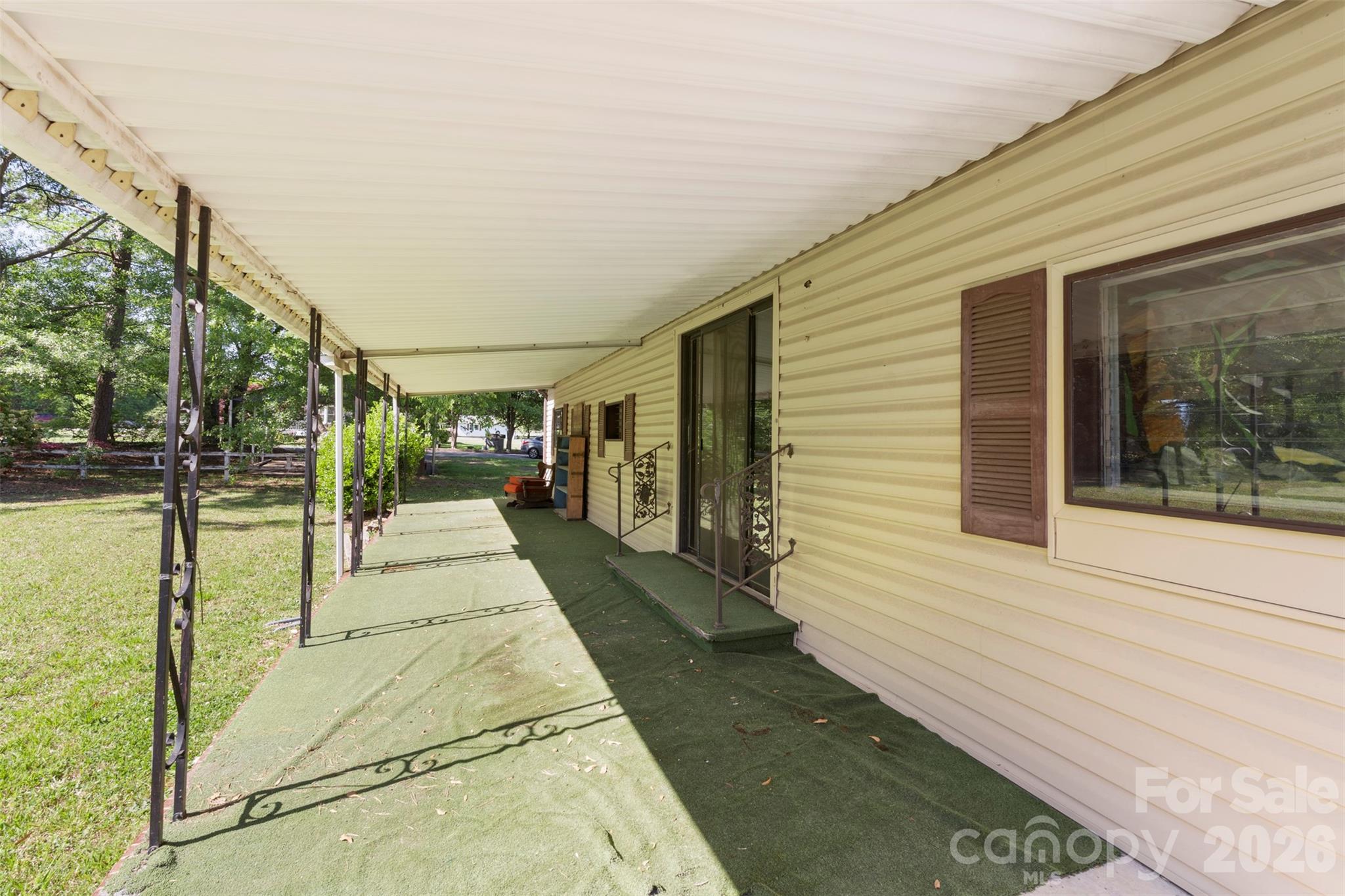 5208 Hickory Grove Road Property Photo 6