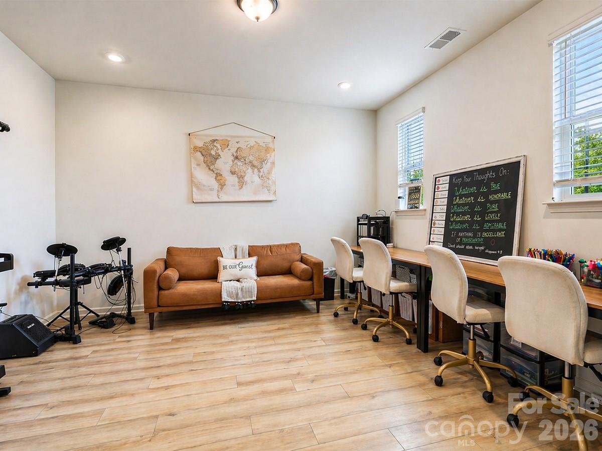 8241 Cousins Court Property Photo 7