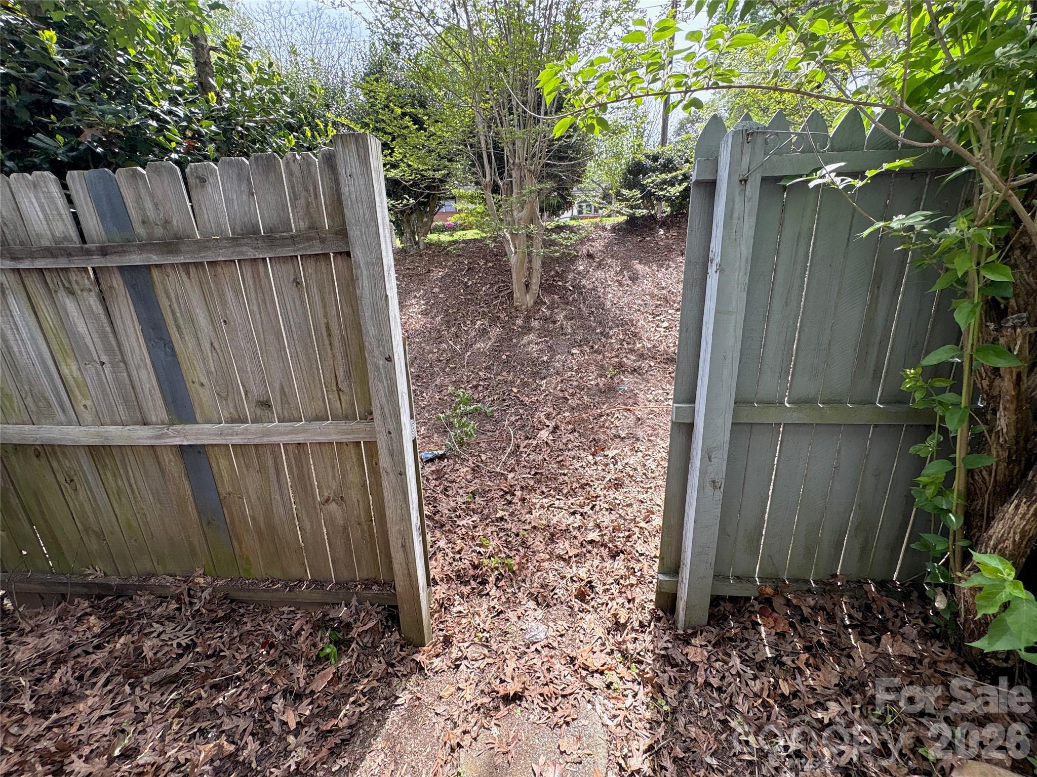 115 Eastcliff Drive #4 Property Photo 17