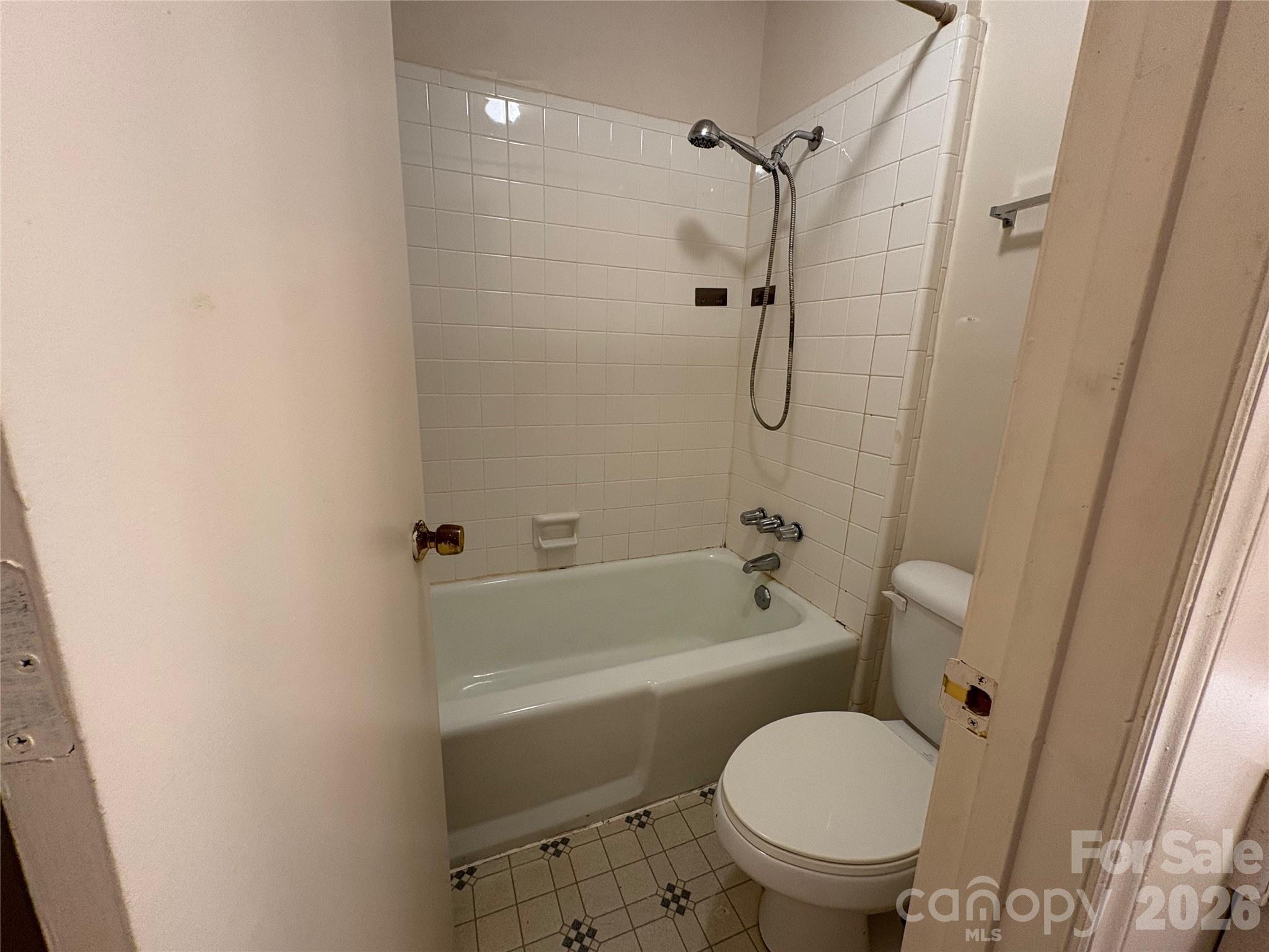 115 Eastcliff Drive #4 Property Photo 26