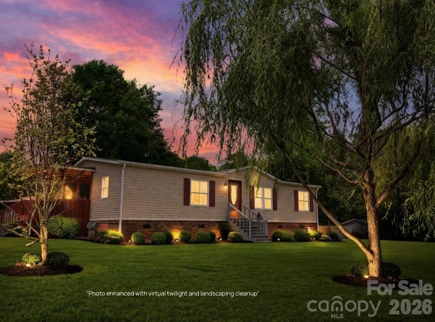 232 Summertree Drive Property Photo 2