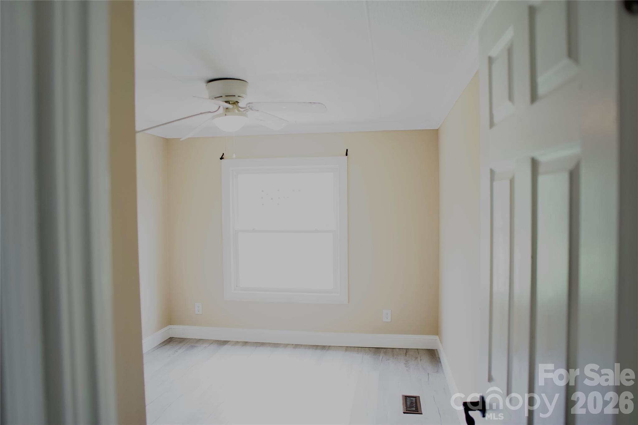 232 Summertree Drive Property Photo 26