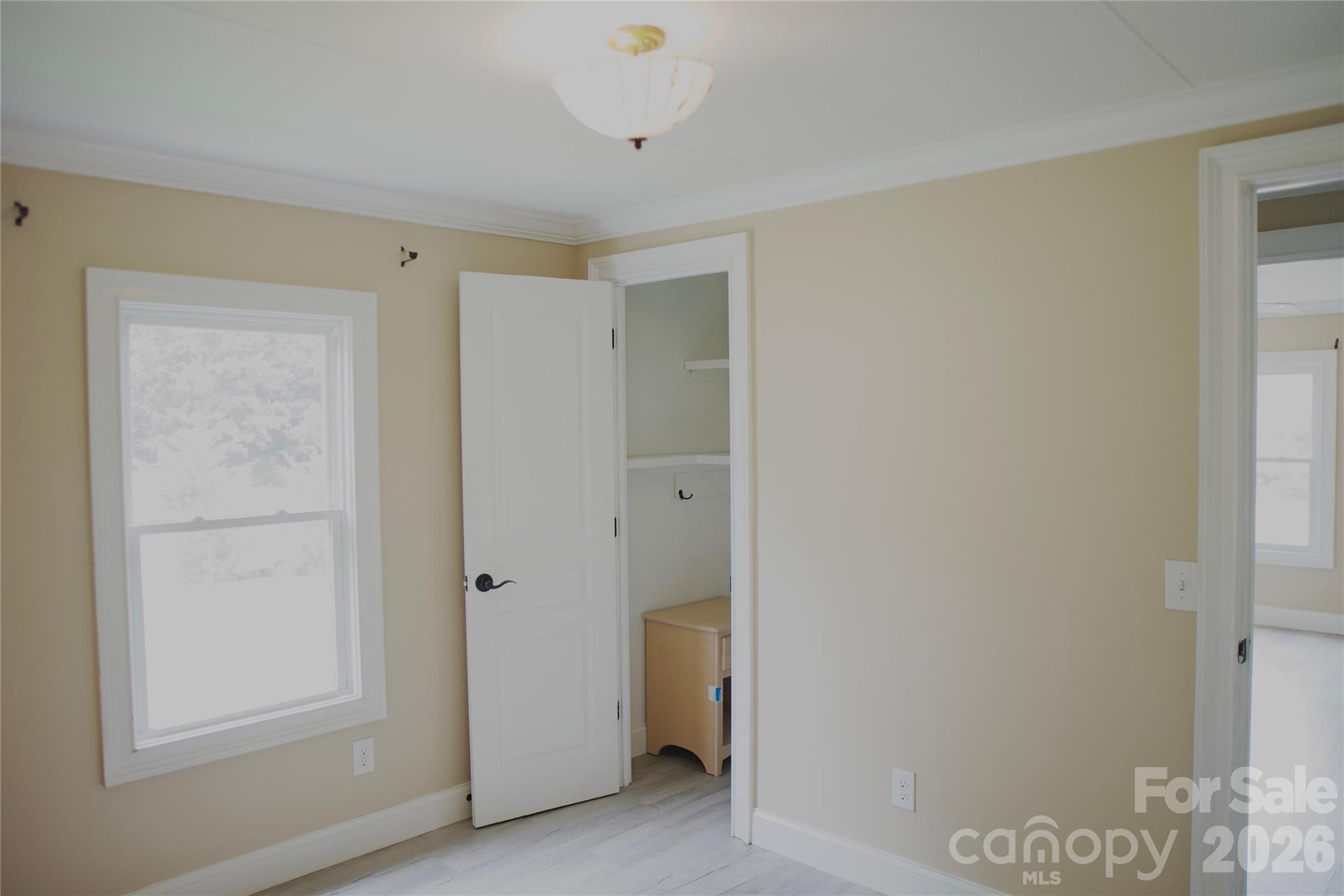 232 Summertree Drive Property Photo 29