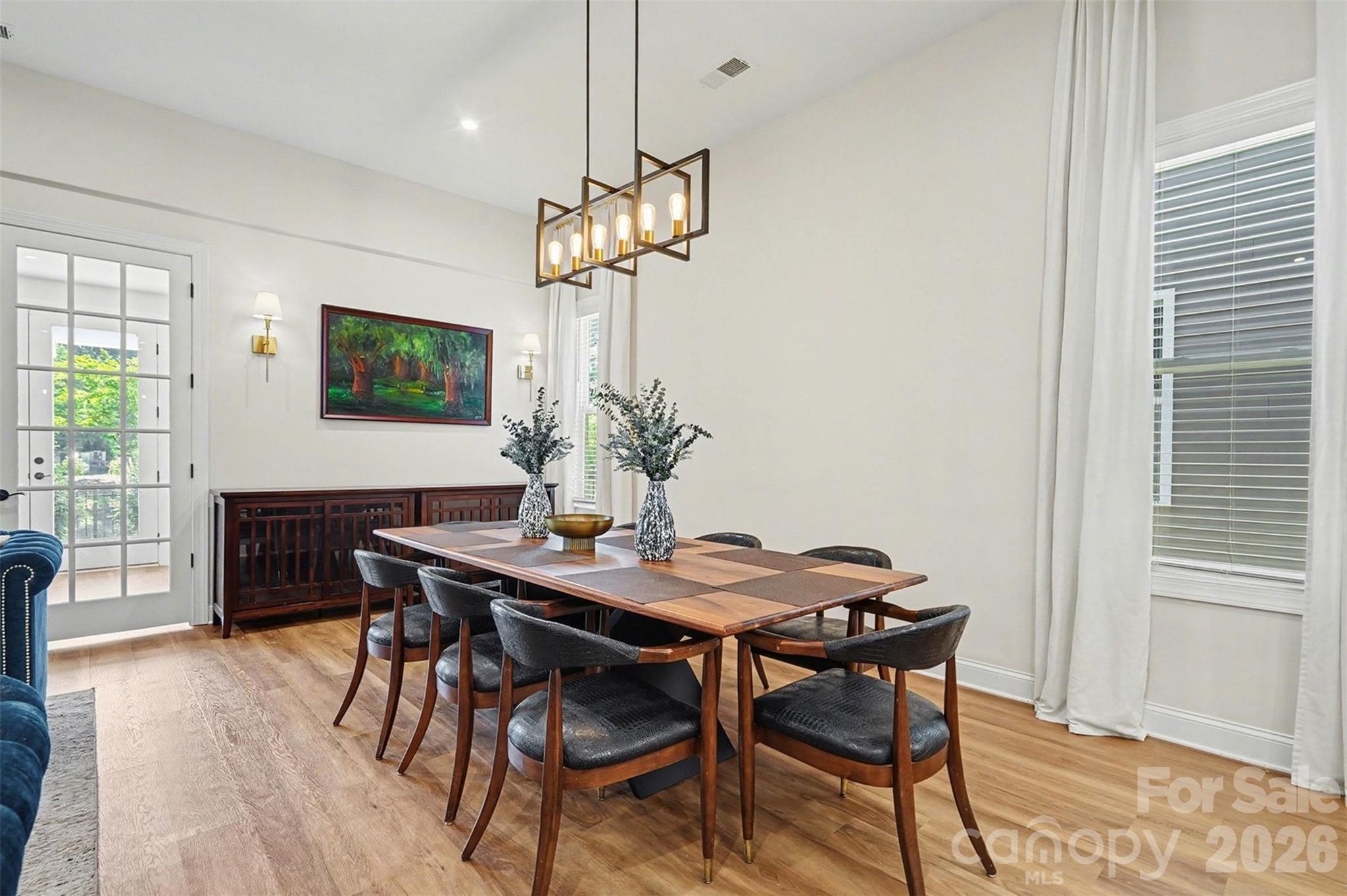 10420 Superb Lane Property Photo 10