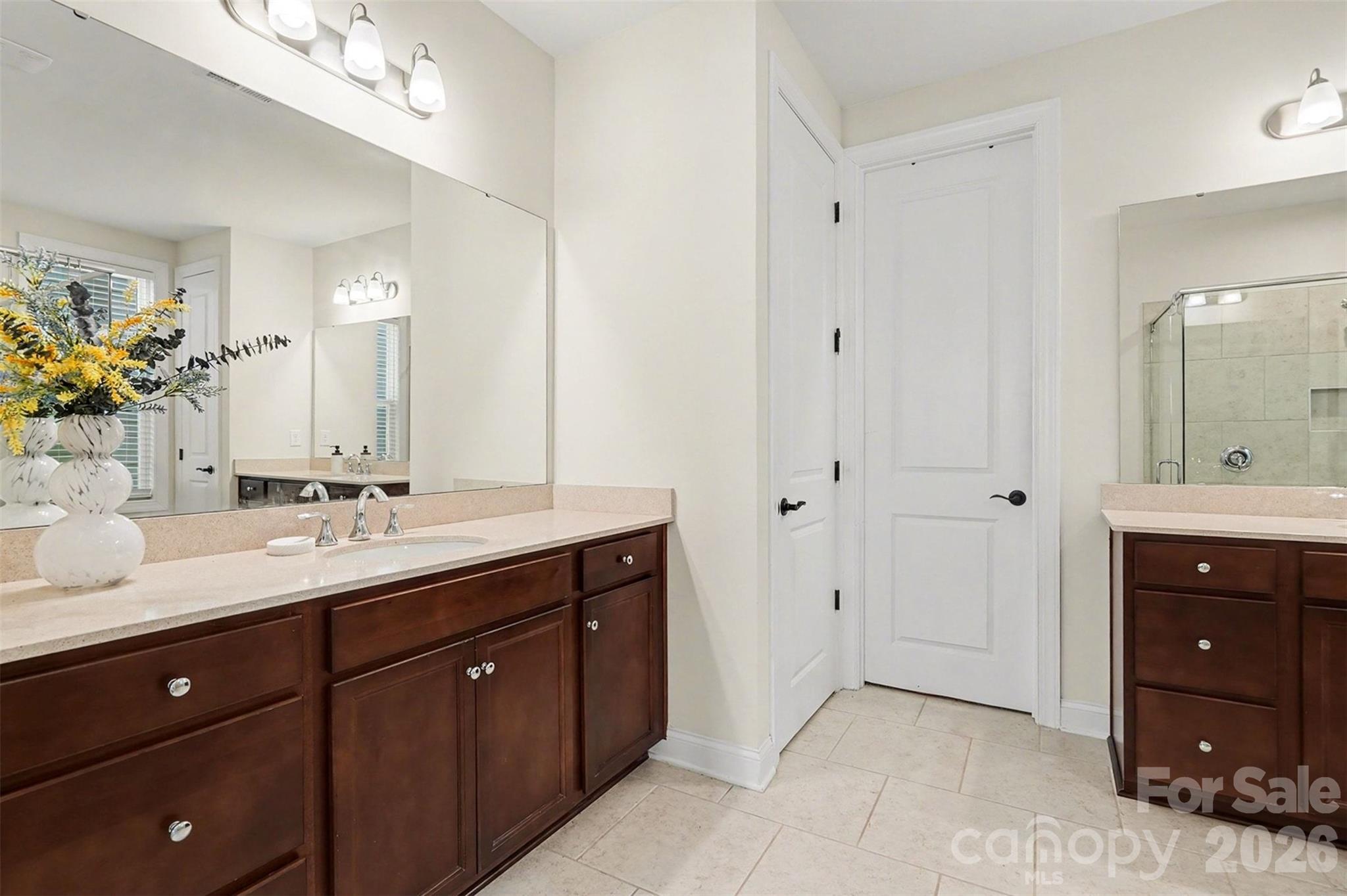 10420 Superb Lane Property Photo 17