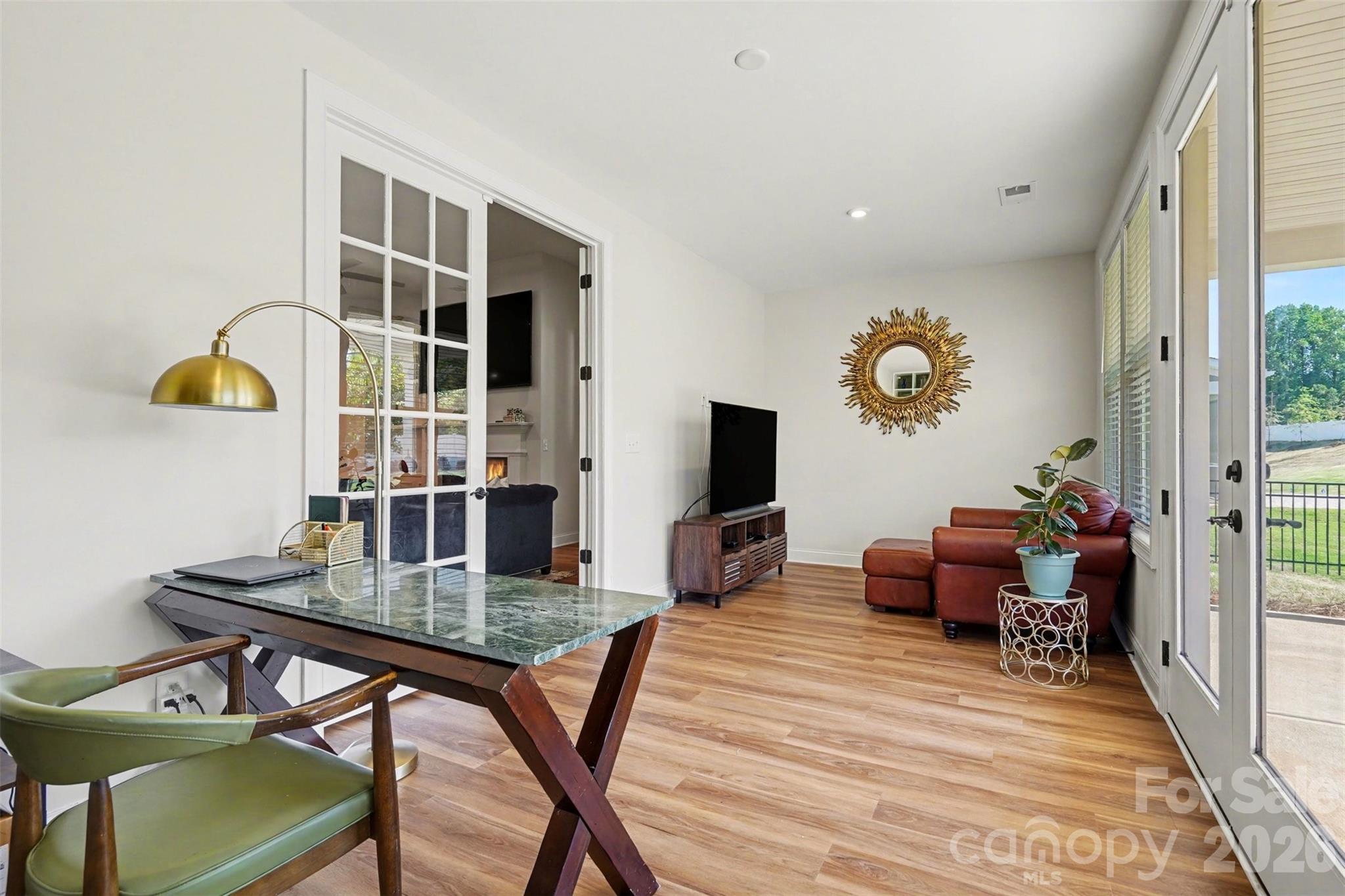 10420 Superb Lane Property Photo 22