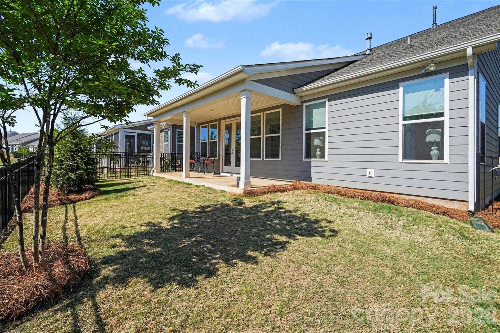 10420 Superb Lane Property Photo 30