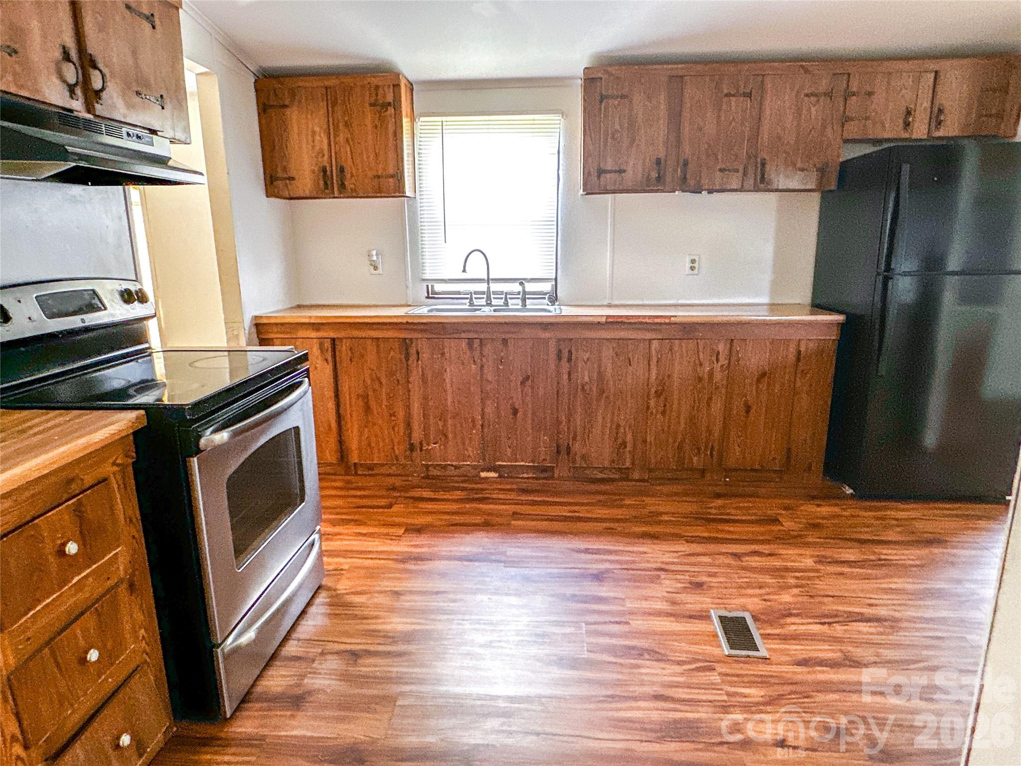 6 Lake Eden Circle Property Photo 10