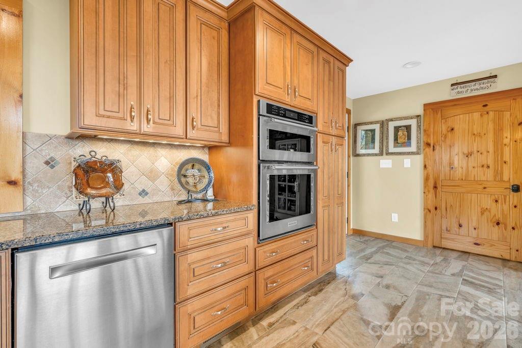 7054 Grandview Circle Property Photo 21