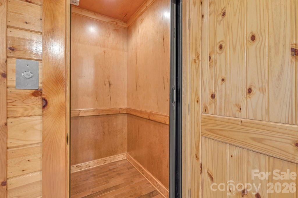 7054 Grandview Circle Property Photo 32