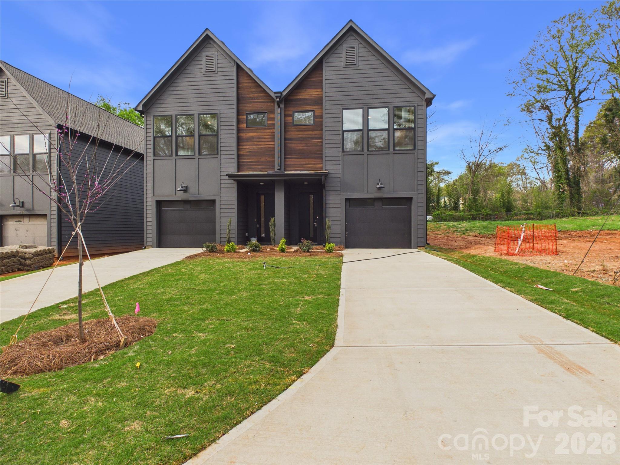 2653 Ravencroft Drive 1B Property Photo 1