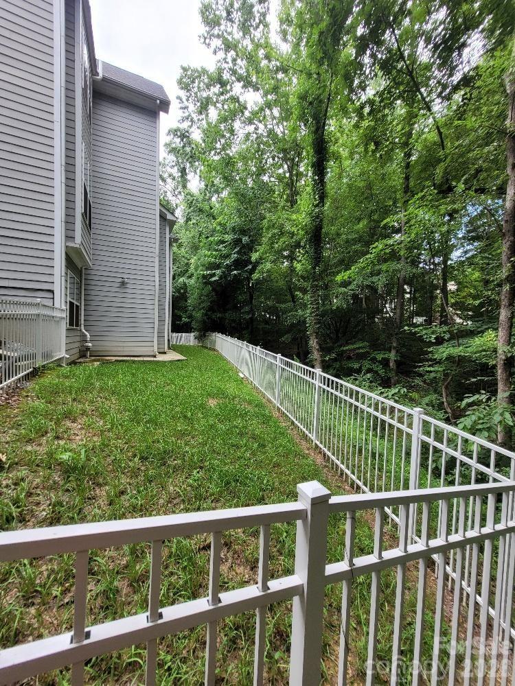 1261 Brough Hall Drive Property Photo 44